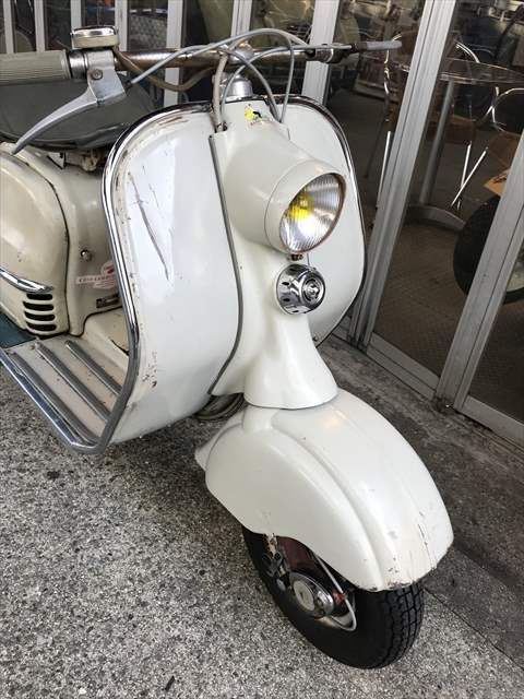 洋書 INNOCENTI   LAMBRETTA ブック 